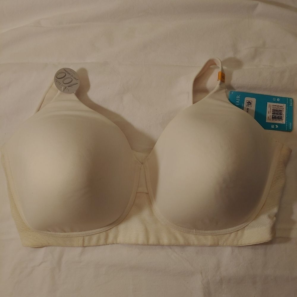 NWT Vanity Fair Women's Size 42DD Coconut White Breathable Luxe Full Figure Bra.